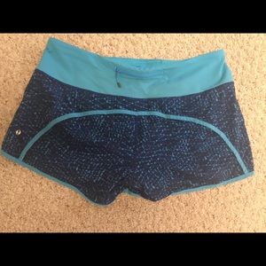 Lulu lemon shorts size 8! Good condition